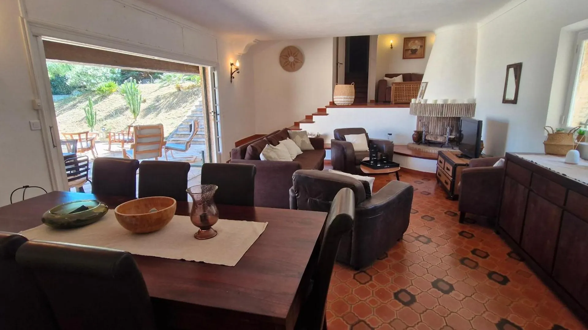 Villa Familiale Avec Piscine Privee, Proche Plage, Parking Et Wifi A Sainte-Maxime - Fr-1-780-12
