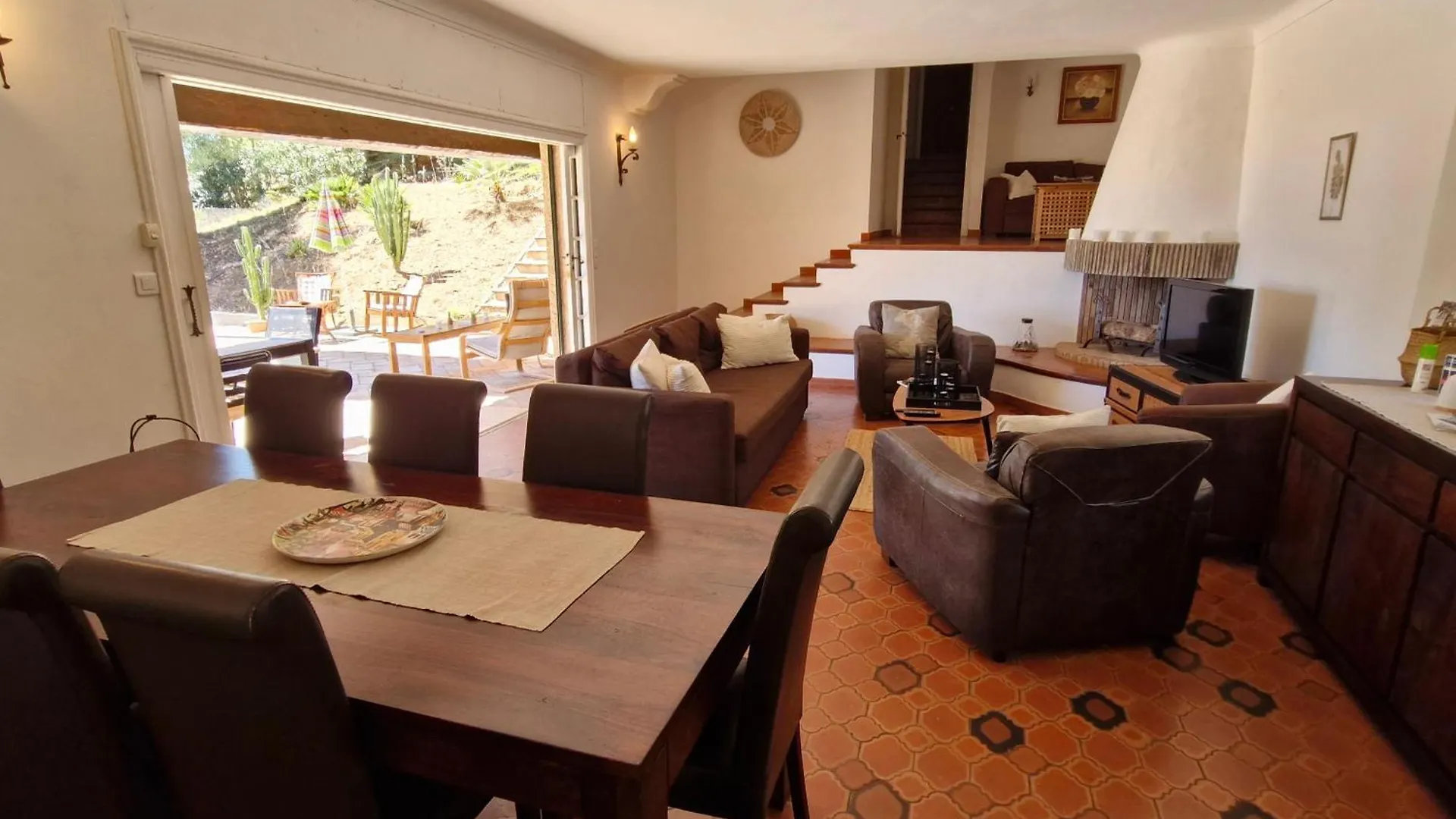 Villa Familiale Avec Piscine Privee, Proche Plage, Parking Et Wifi A Sainte-Maxime - Fr-1-780-12
