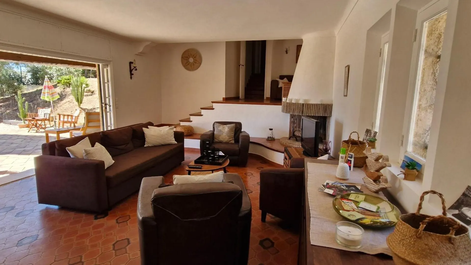 Villa Familiale Avec Piscine Privee, Proche Plage, Parking Et Wifi A Sainte-Maxime - Fr-1-780-12