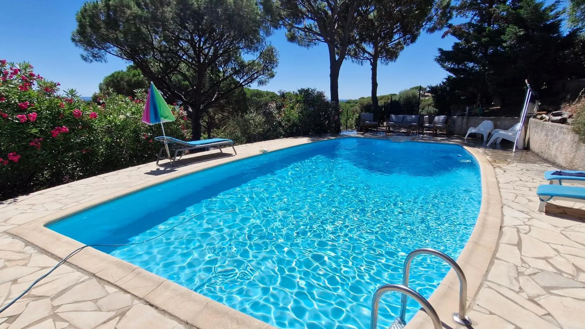 Villa Familiale Avec Piscine Privee, Proche Plage, Parking Et Wifi A Sainte-Maxime - Fr-1-780-12 Frankrig